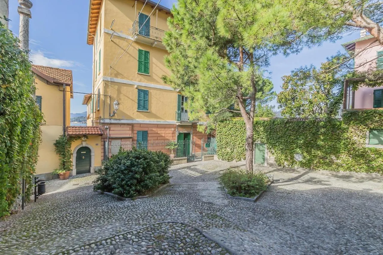 Il Diamante Del Lago Varenna 0*,